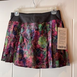 Lululemon Side-Pleat HR Tennis Skirt Size 6